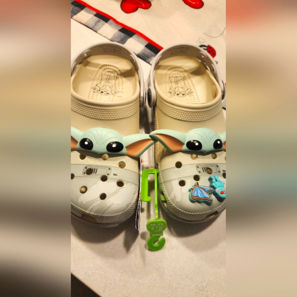 Crocs Star Wars limited edition M7 W9 new with tag